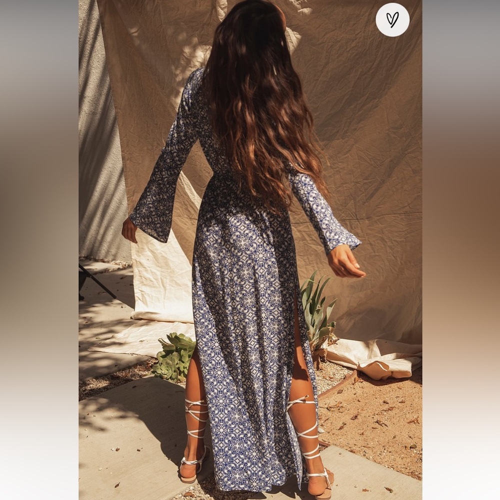 Lulus Mandala Daydream Blue Print Maxi-dress EUC Size XS Stretchy Fabric - Picture 2 of 14
